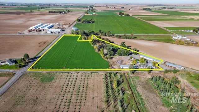 $629,900 | 106 B N 600 Street West, Paul, ID 83347