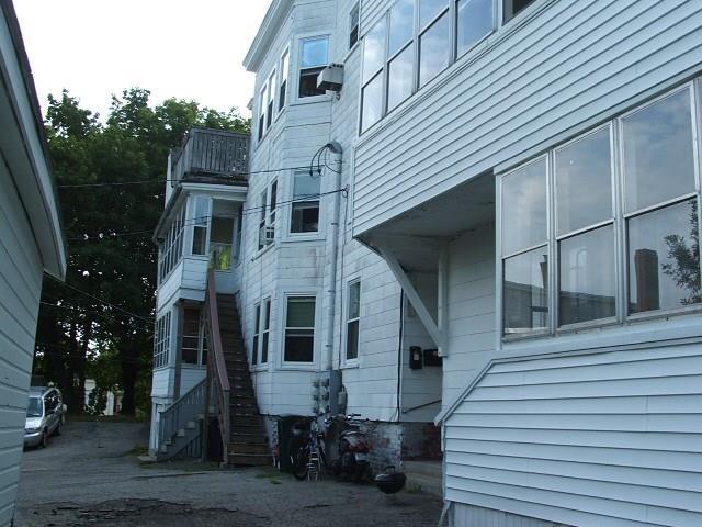 60-64 Green Street Biddeford, ME 04005 - Photo 9 of 24 66 Green-6 unit