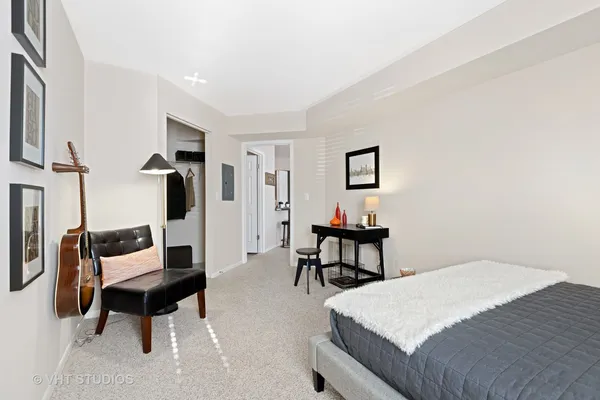 $2,199 | 1621 Westminster Drive, Unit 101, Naperville, IL 60563