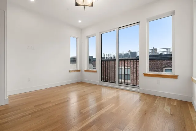 $1,450,000 | 58 Kent, Unit 402, Brookline, MA 02445