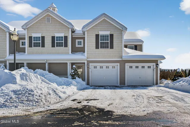 $329,900 | 36 Governor Circle, Albany, NY 12208