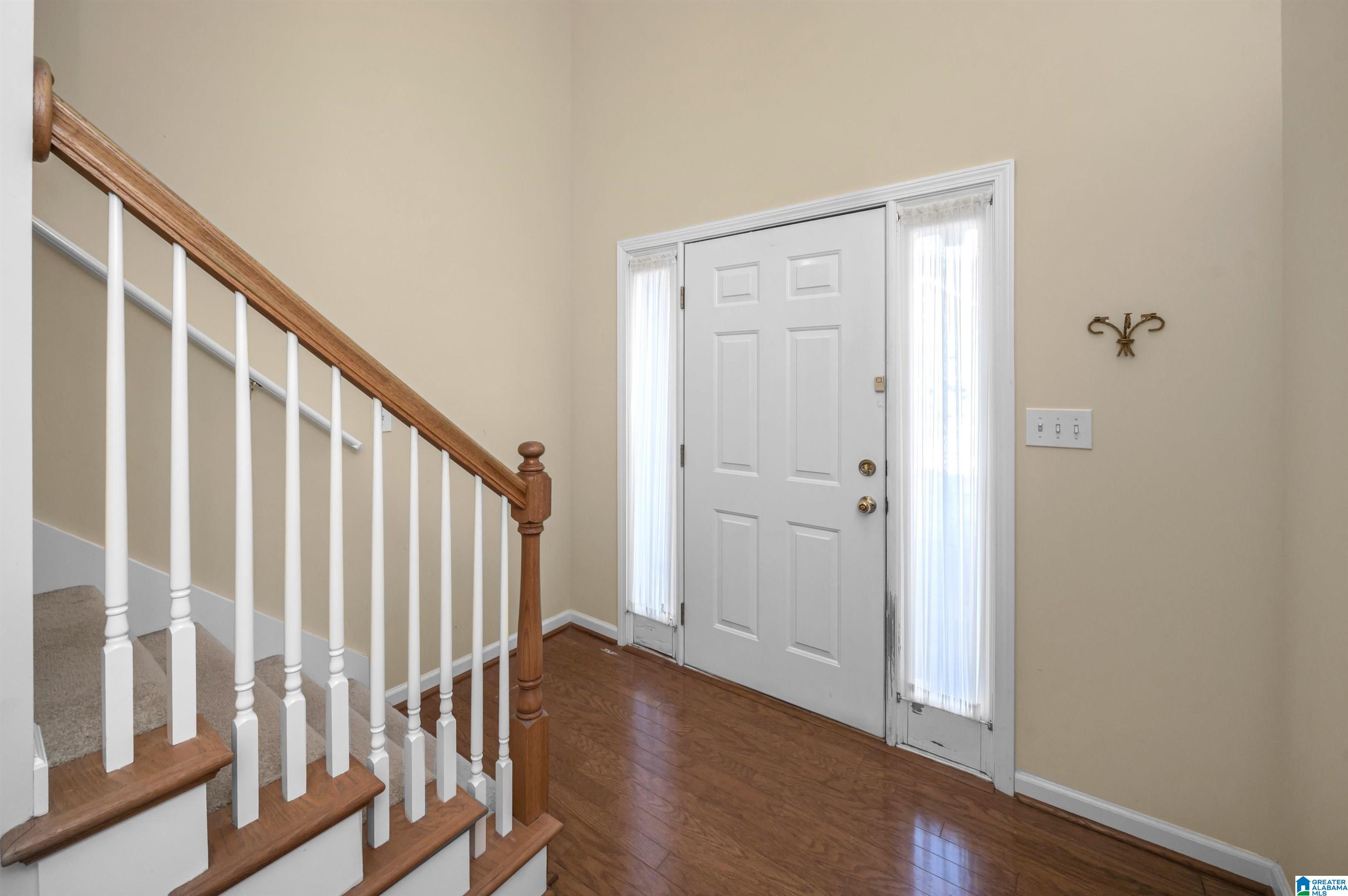 136 Canyon Trail Pelham, AL 35124 - Photo 3 of 36