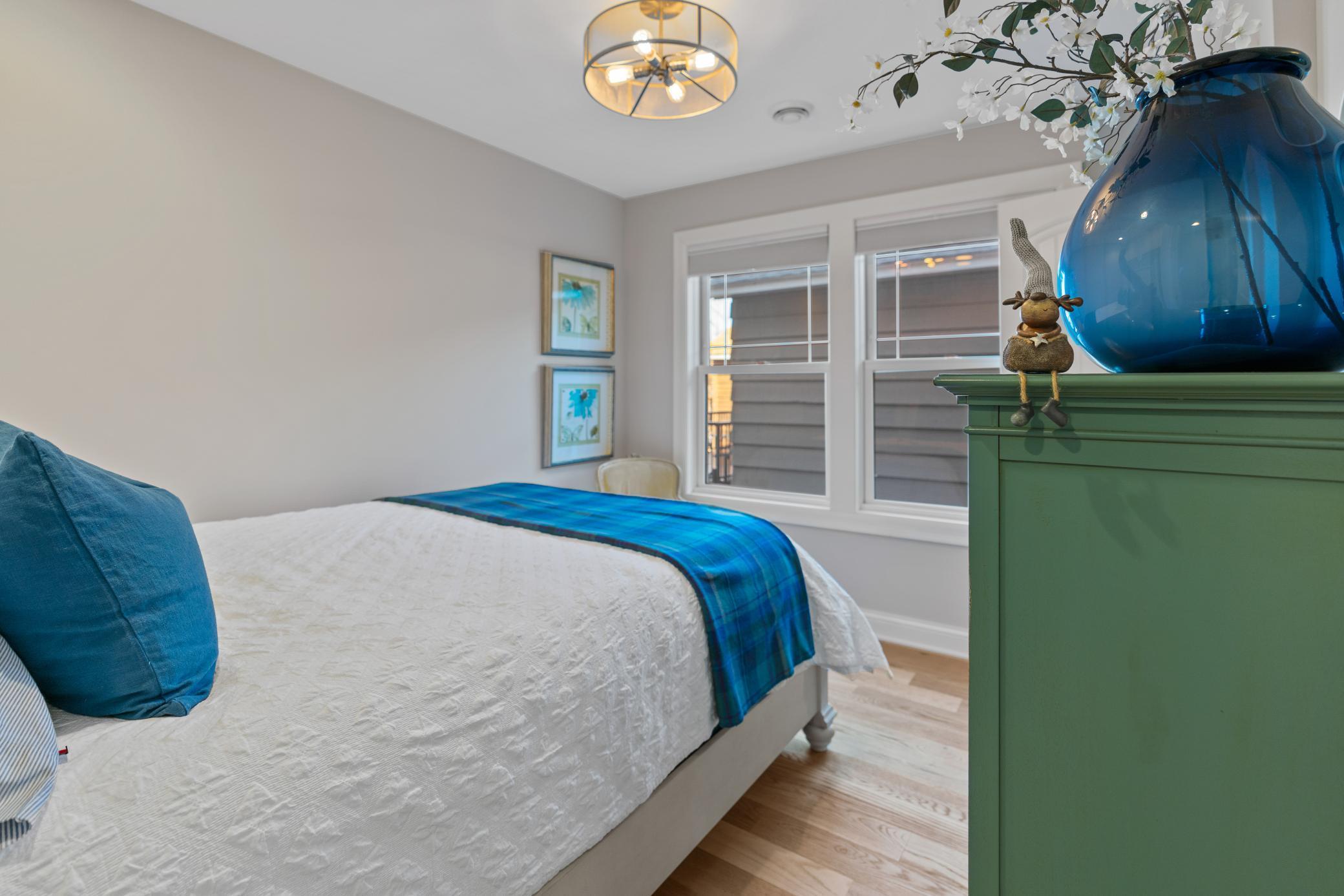 4018 Sunset Drive Spring Park, MN 55384 - Photo 10 of 17