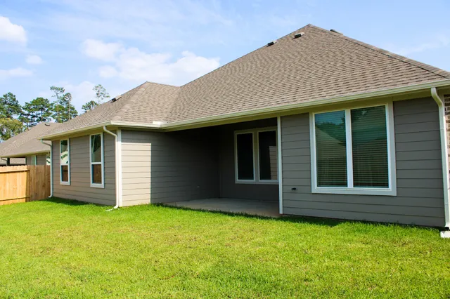 $2,700 | 15212 Tattle Creek Lane, Conroe, TX 77384