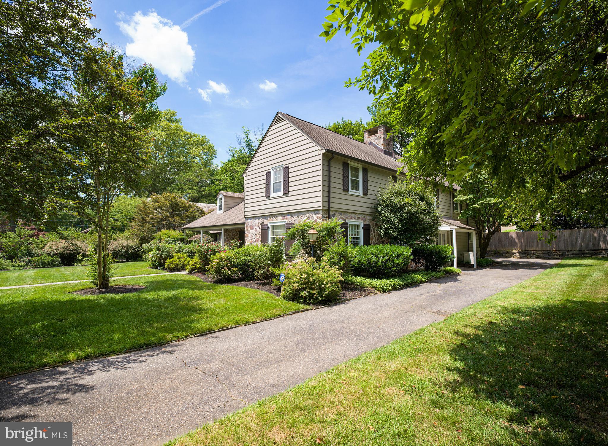 407 Wynmere Road Wynnewood, PA 19096 - Photo 3 of 34 Driveway