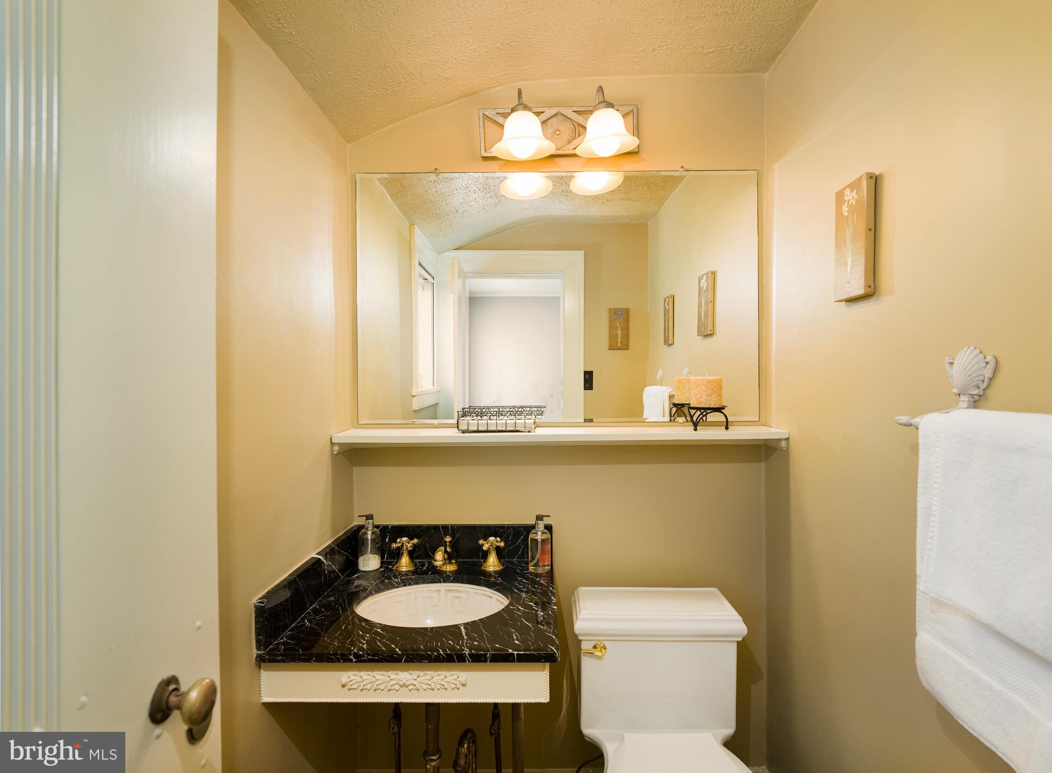 407 Wynmere Road Wynnewood, PA 19096 - Photo 24 of 34 Powder Room