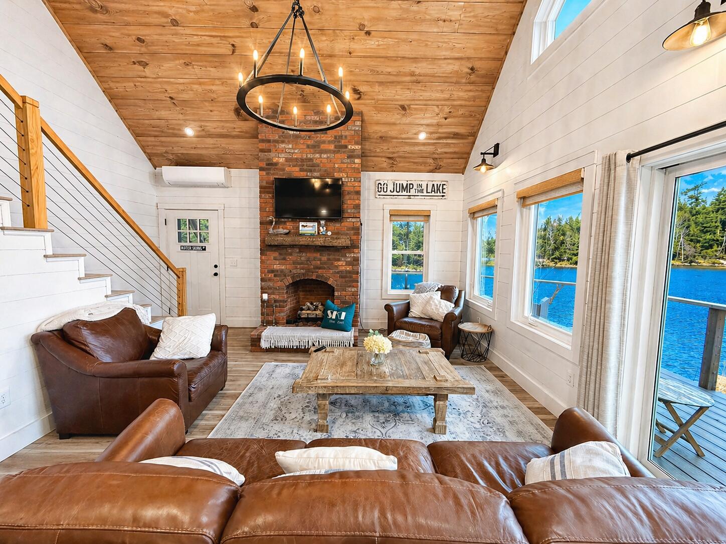 80 Fitts Mountain Road Dedham, ME 04429 - Photo 15 of 53 Living room