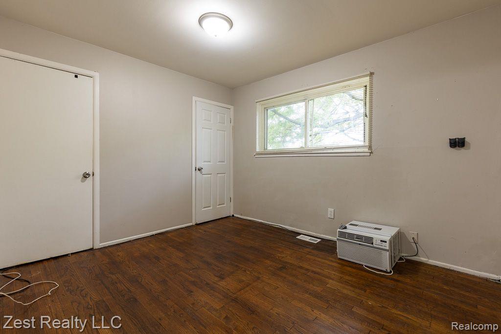29470 Thomas Court Inkster, MI 48141 - Photo 12 of 20