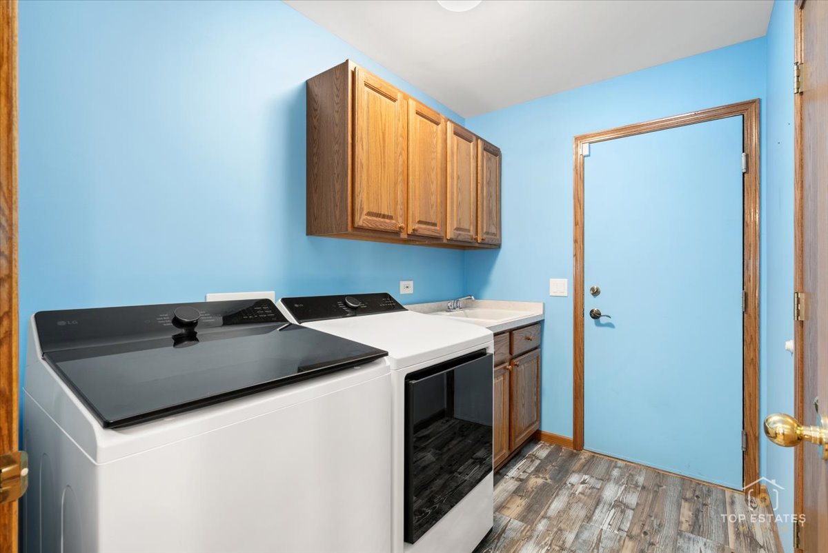 8413 St Moritz Drive Spring Grove, IL 60081 - Photo 23 of 37