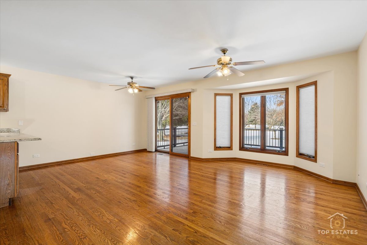 8413 St Moritz Drive Spring Grove, IL 60081 - Photo 9 of 37