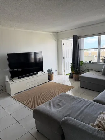 $1,900 | 401 Golden Isles Drive, Unit 801, Hallandale Beach, FL 33009