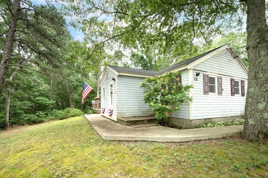 151 Valley Road Plymouth, MA 02360 - Photo 5 of 26 Gallery Image 5