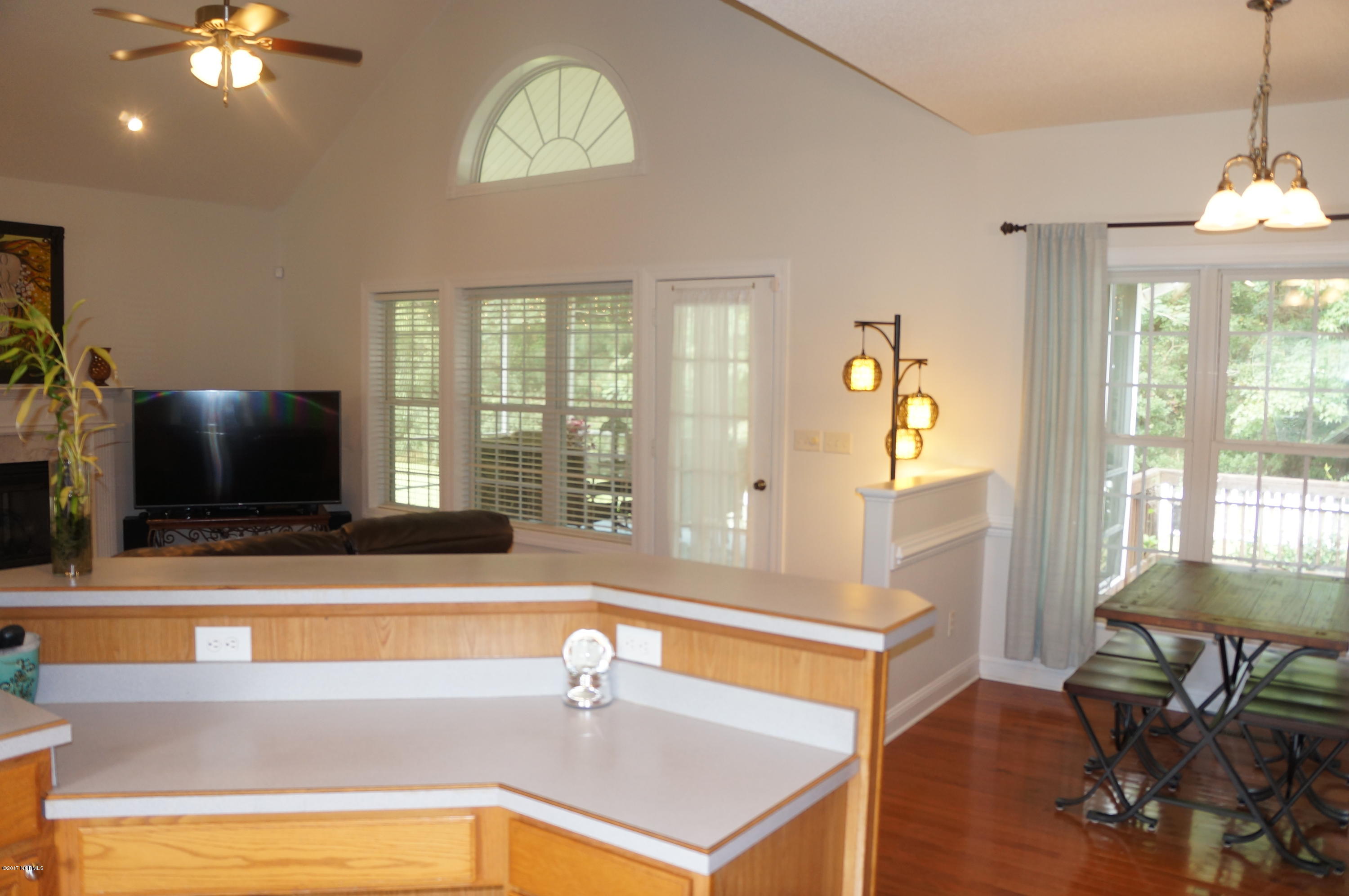 117 Nyon Road New Bern, NC 28562 - Photo 13 of 35 Lots of Light