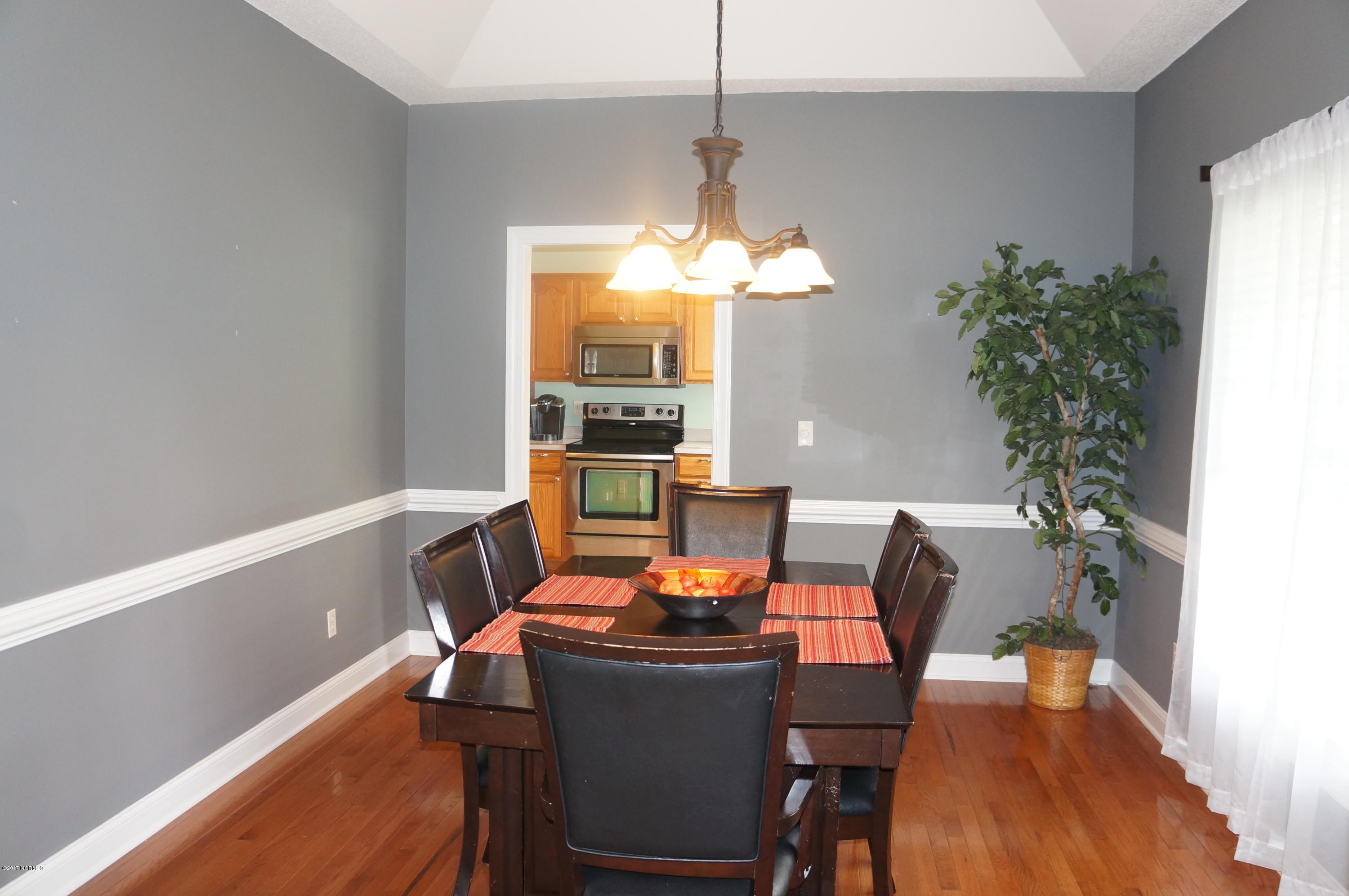 117 Nyon Road New Bern, NC 28562 - Photo 9 of 35 Formal Dining
