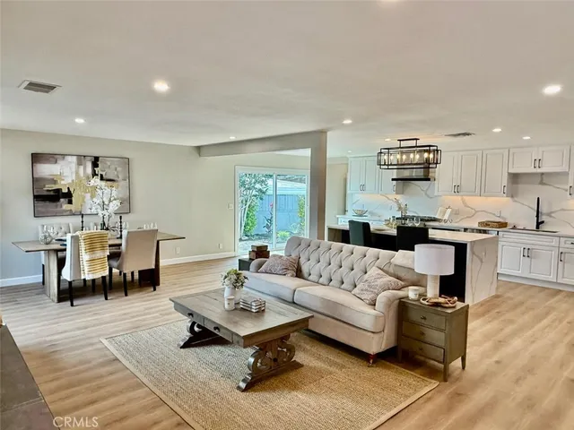 $2,850,000 | 102 Trafalgar Lane, San Clemente, CA 92672