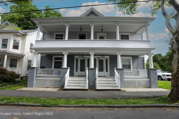 $1,900 | 144 St James Street, Unit 1A, Kingston, NY 12401