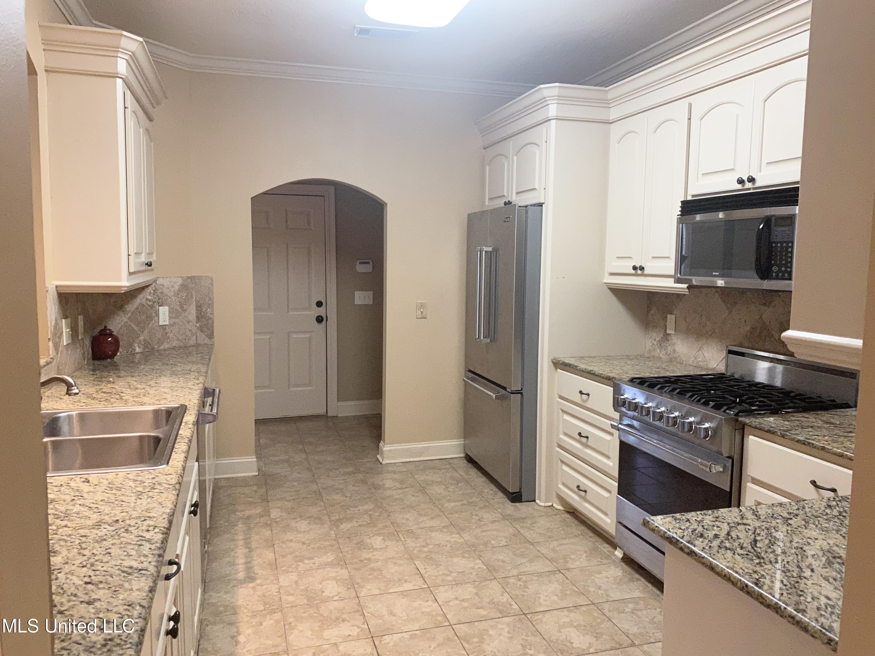 145 Copper Ridge Lane Florence, MS 39073 - Photo 10 of 33 kit2
