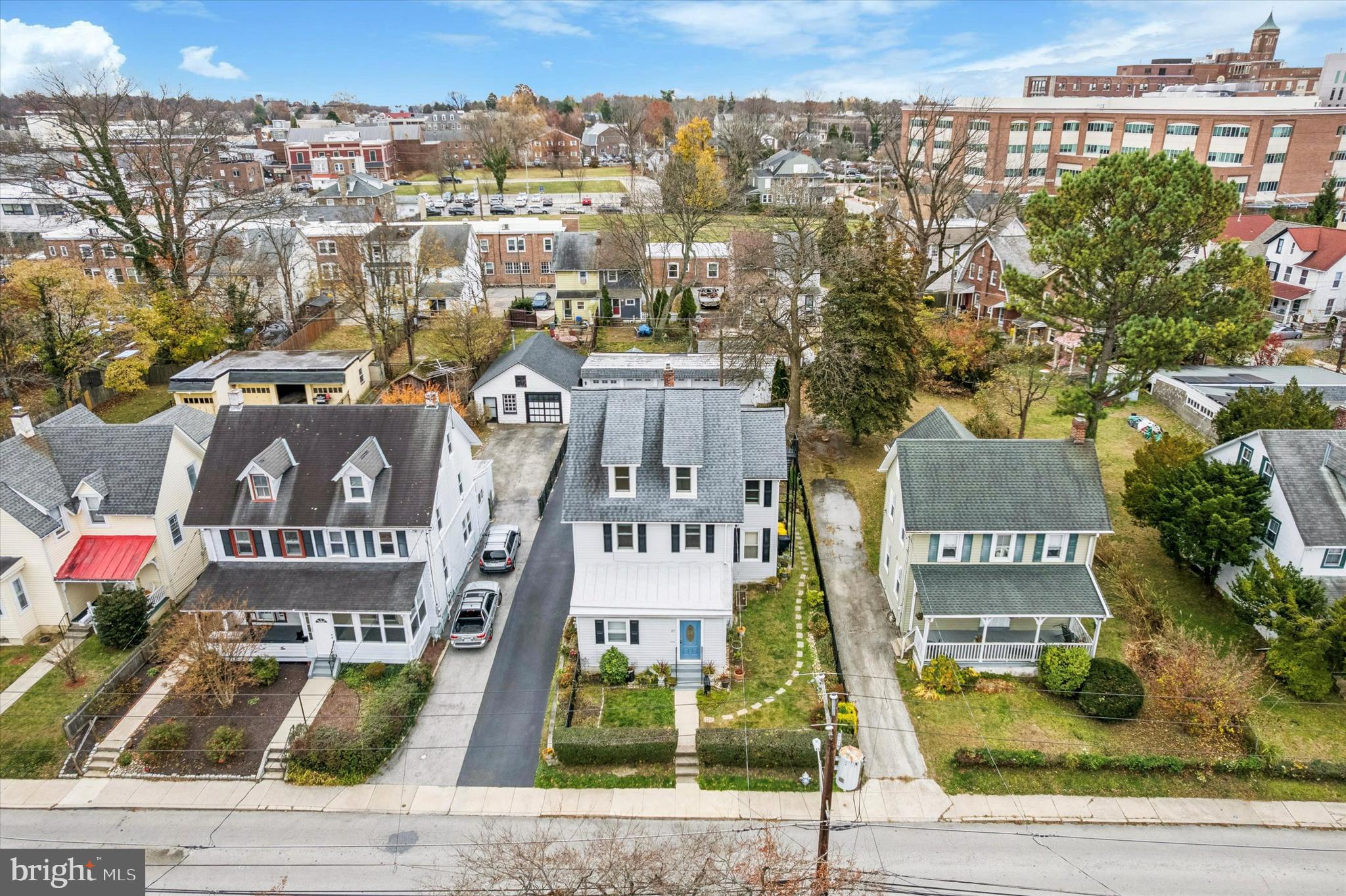 27 South Merion Avenue Bryn Mawr, PA 19010 - Photo 21 of 26 Aerial view of adjoining properties