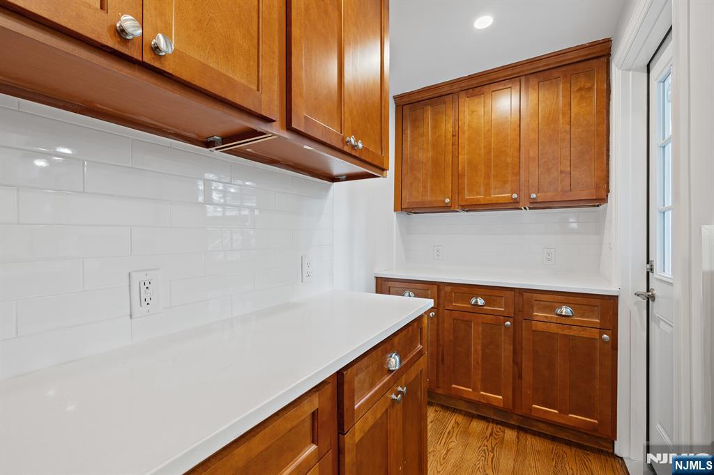 172 Boiling Springs Avenue East Rutherford, NJ 07073 - Photo 13 of 42 Gallery Image 13