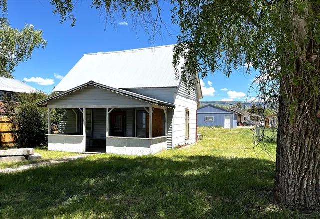 $195,000 | 161 Clifton Avenue, Yampa, CO 80483