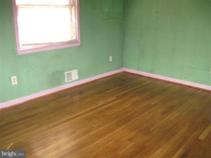 11906 Callow Terrace Laurel, MD 20708 - Photo 4 of 7 Bedroom #1