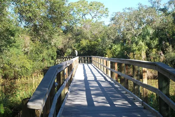 $2,450 | 5635 Whitehead Street, Bradenton, FL 34203