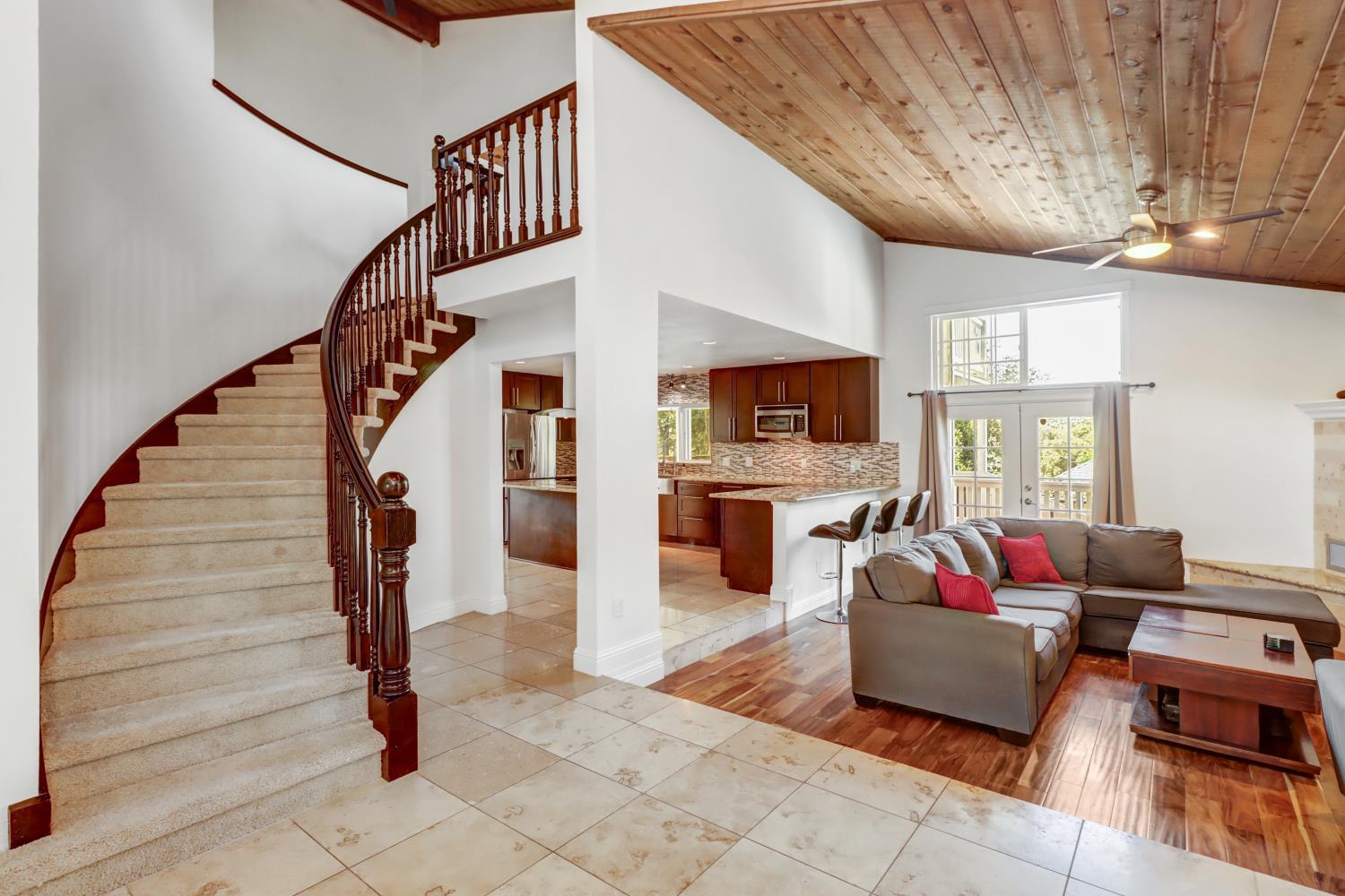 8023 Ridgeglen Way Fair Oaks, CA 95628 - Photo 15 of 64