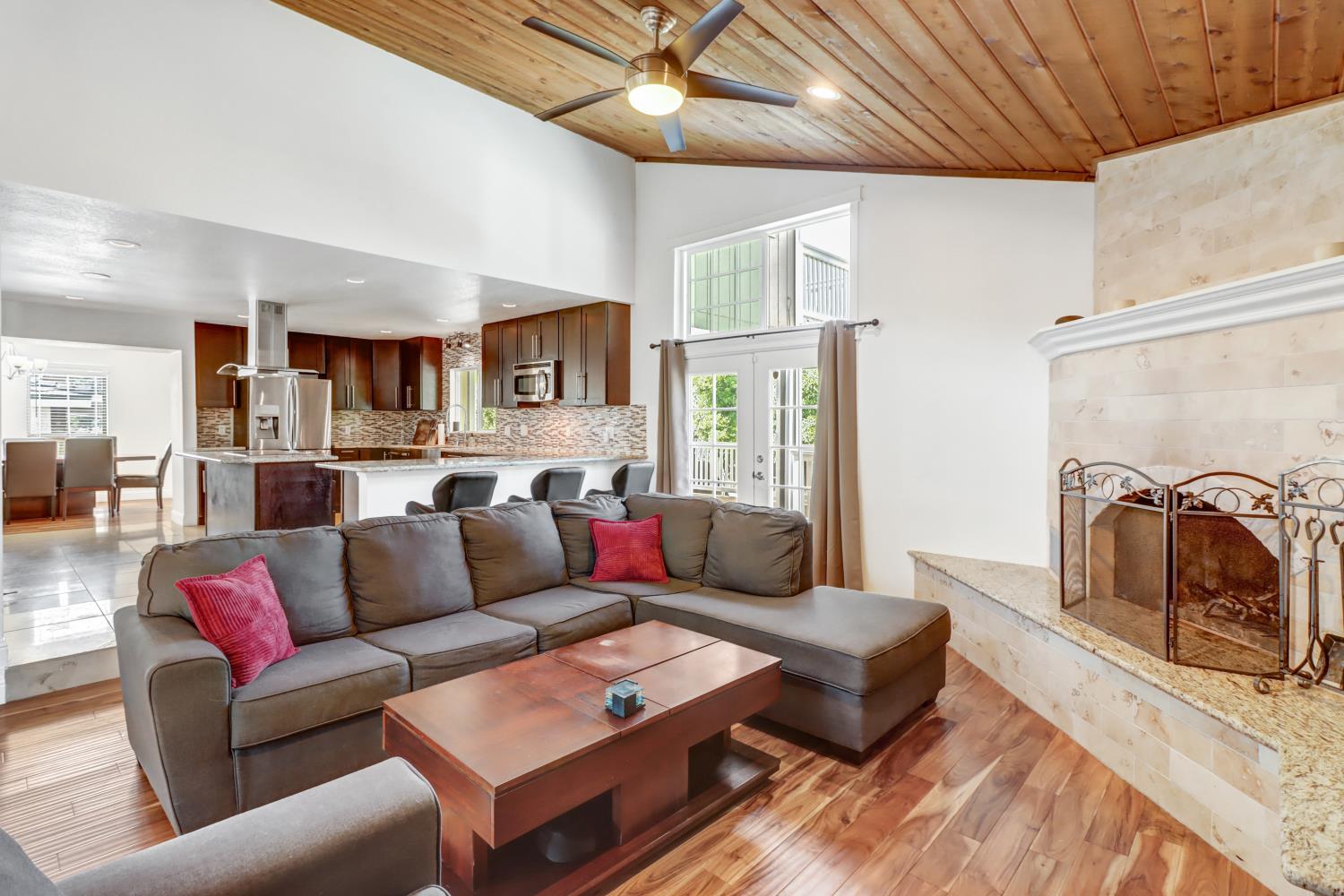 8023 Ridgeglen Way Fair Oaks, CA 95628 - Photo 18 of 64