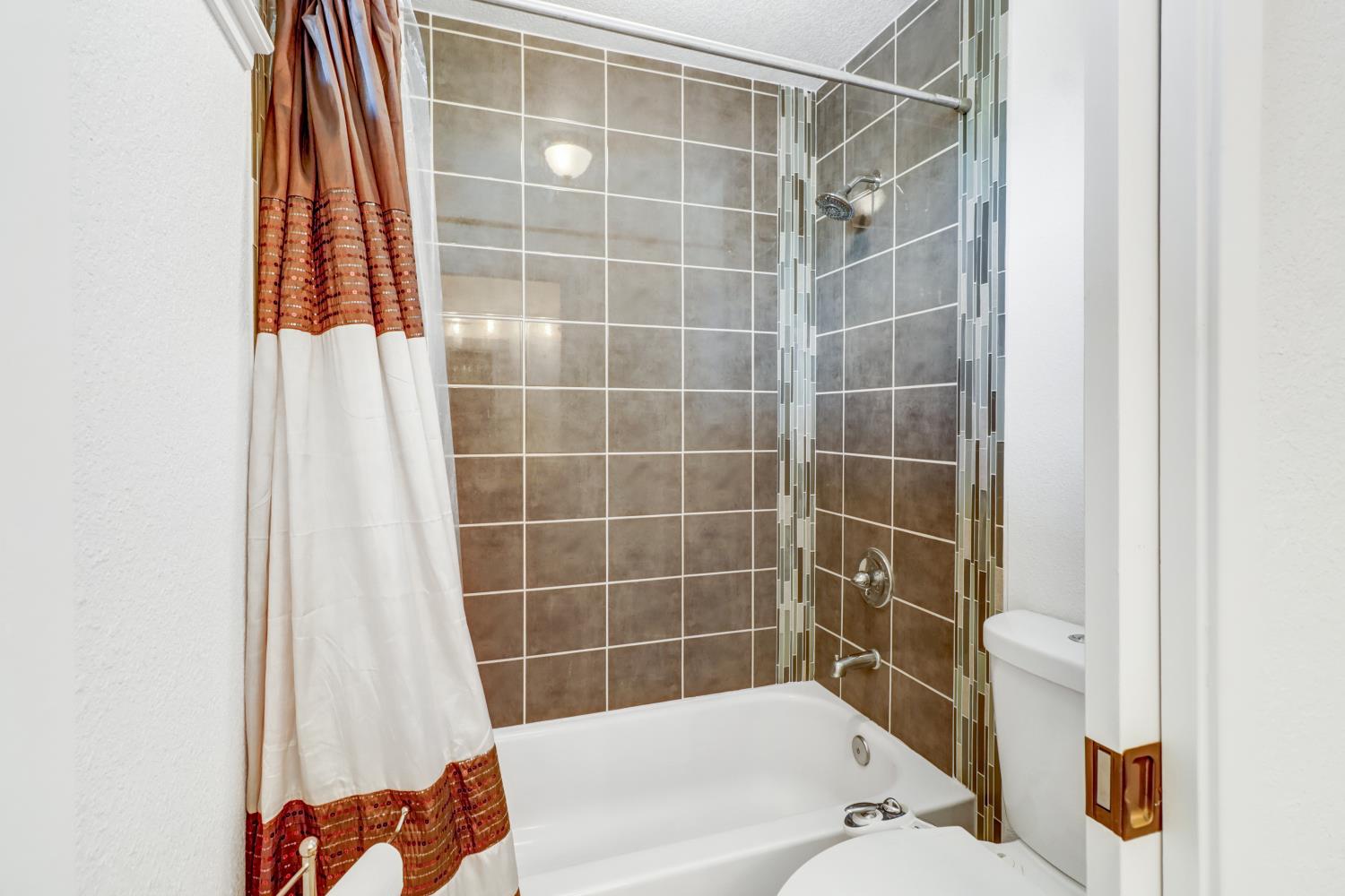 8023 Ridgeglen Way Fair Oaks, CA 95628 - Photo 44 of 64