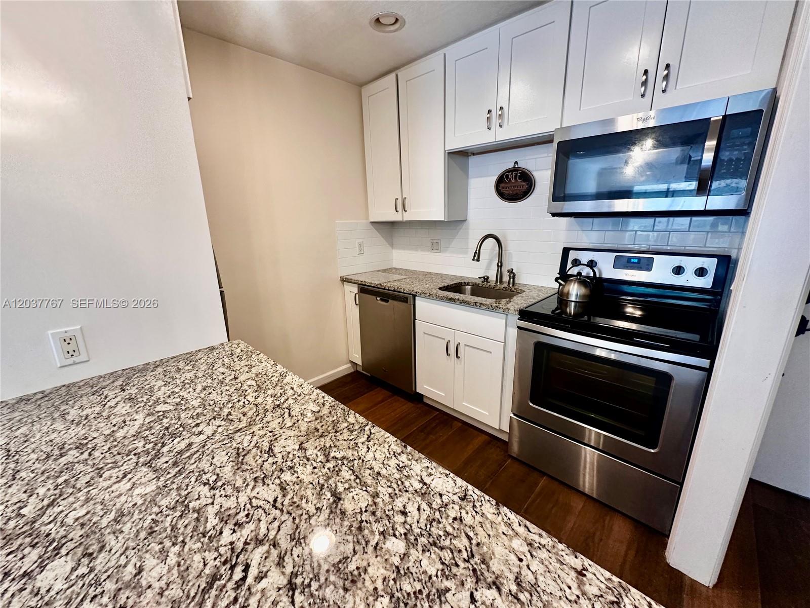 1815 Robalo Drive, Unit 201C Vero Beach, FL 32960 - Photo 9 of 29