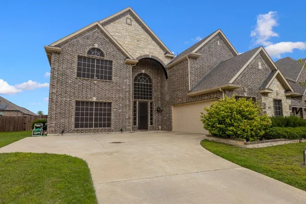 $565,000 | 129 Quail Run Road, Red Oak, TX 75154