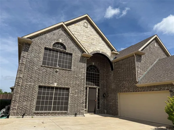 $569,000 | 129 Quail Run Road, Red Oak, TX 75154