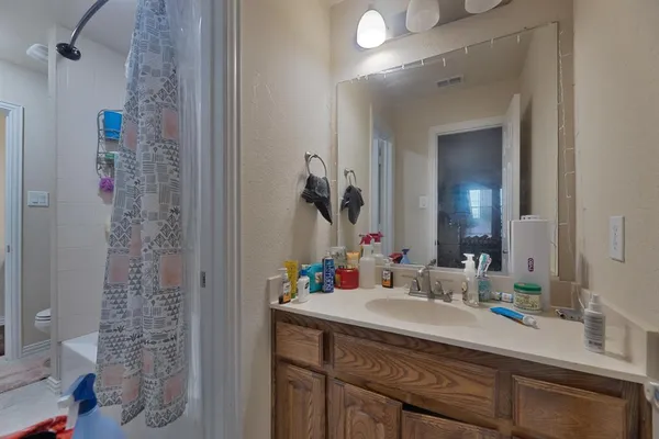 $565,000 | 129 Quail Run Road, Red Oak, TX 75154