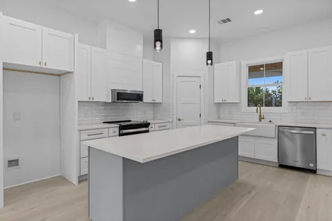 $449,000 | 35 Whistling Wind Lane, Wimberley, TX 78676