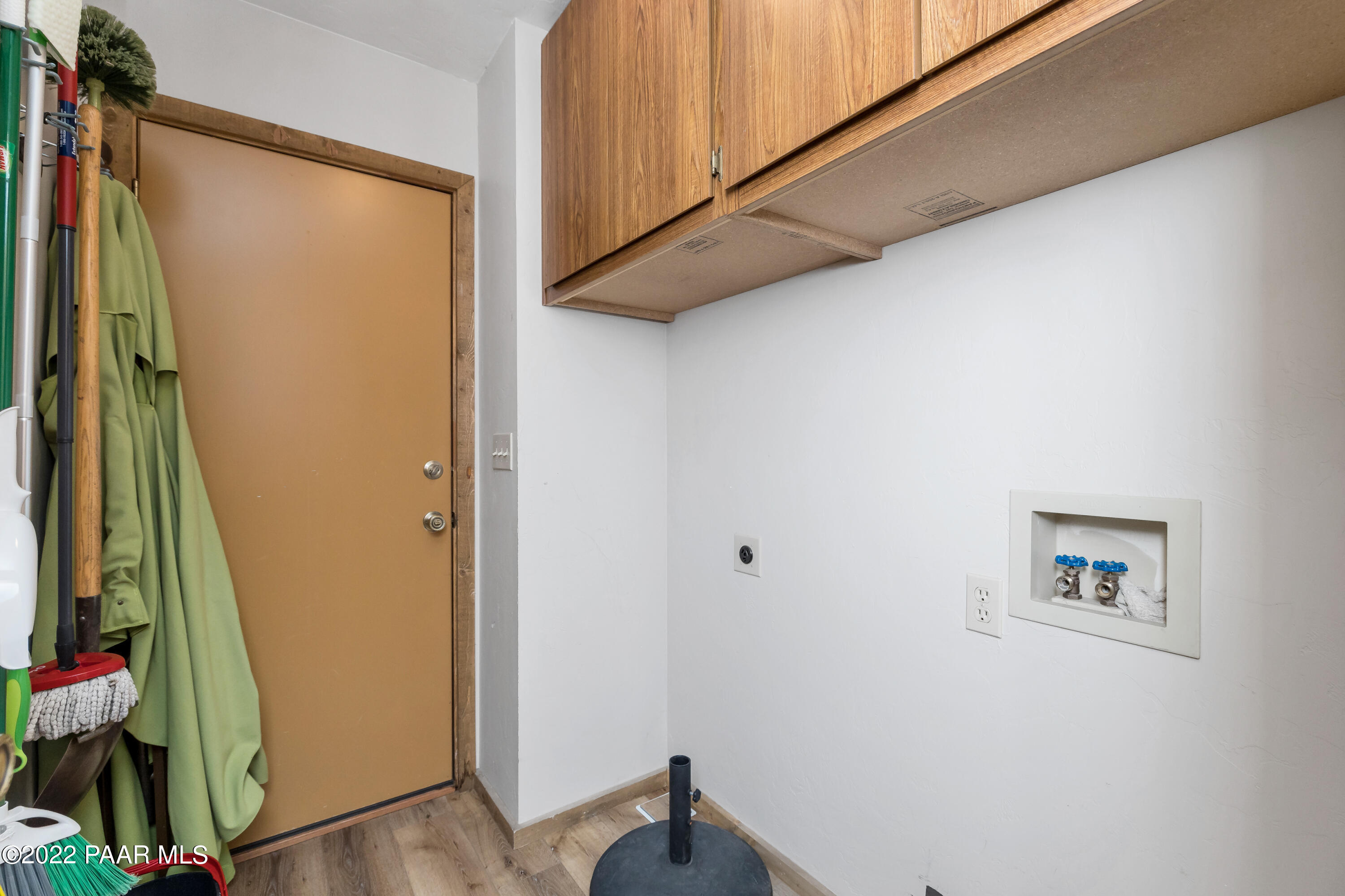 2860 Shelf Road Prescott, AZ 86303 - Photo 15 of 32 021_Laundry Room
