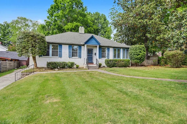 $339,900 | 703 5th Avenue West, Springfield, TN 37172