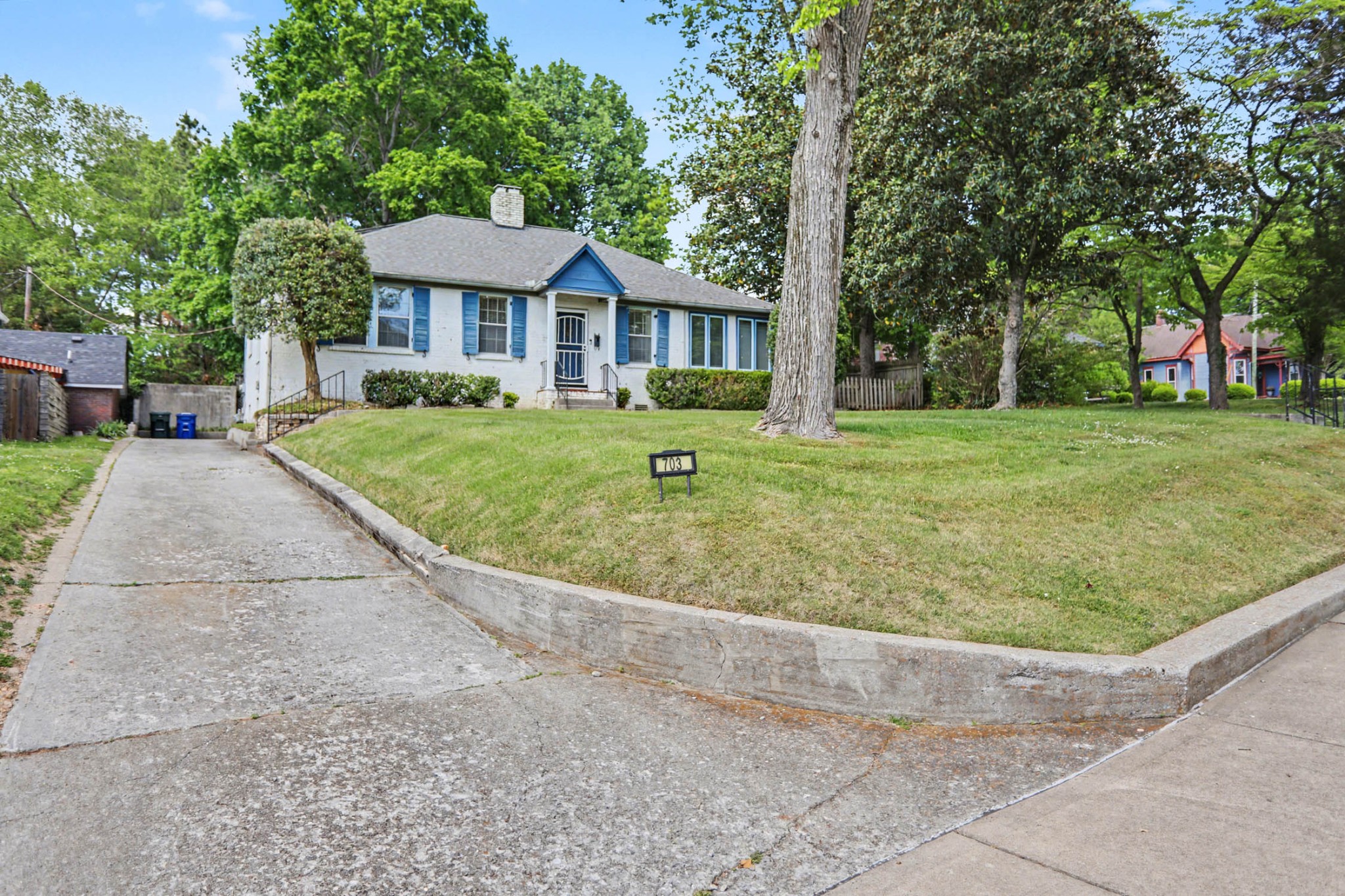 703 5th Avenue West Springfield, TN 37172 - Photo 25 of 36