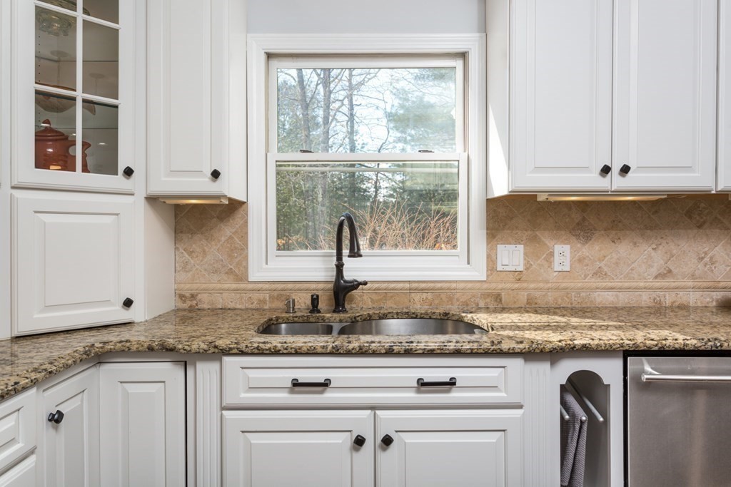 10 Emerson Road Canton, MA 02021 - Photo 10 of 41 Gallery Image 10