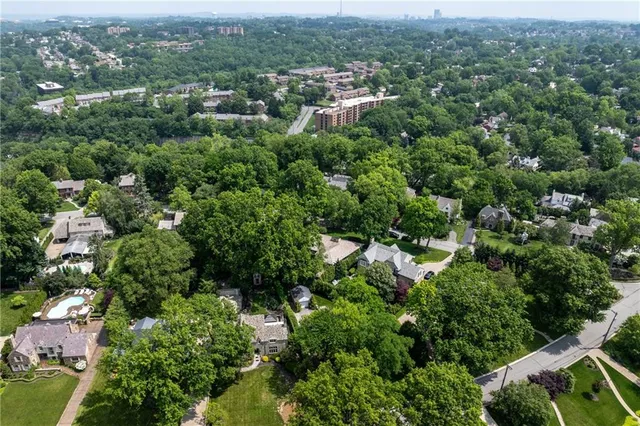 an aerial view of multiple house