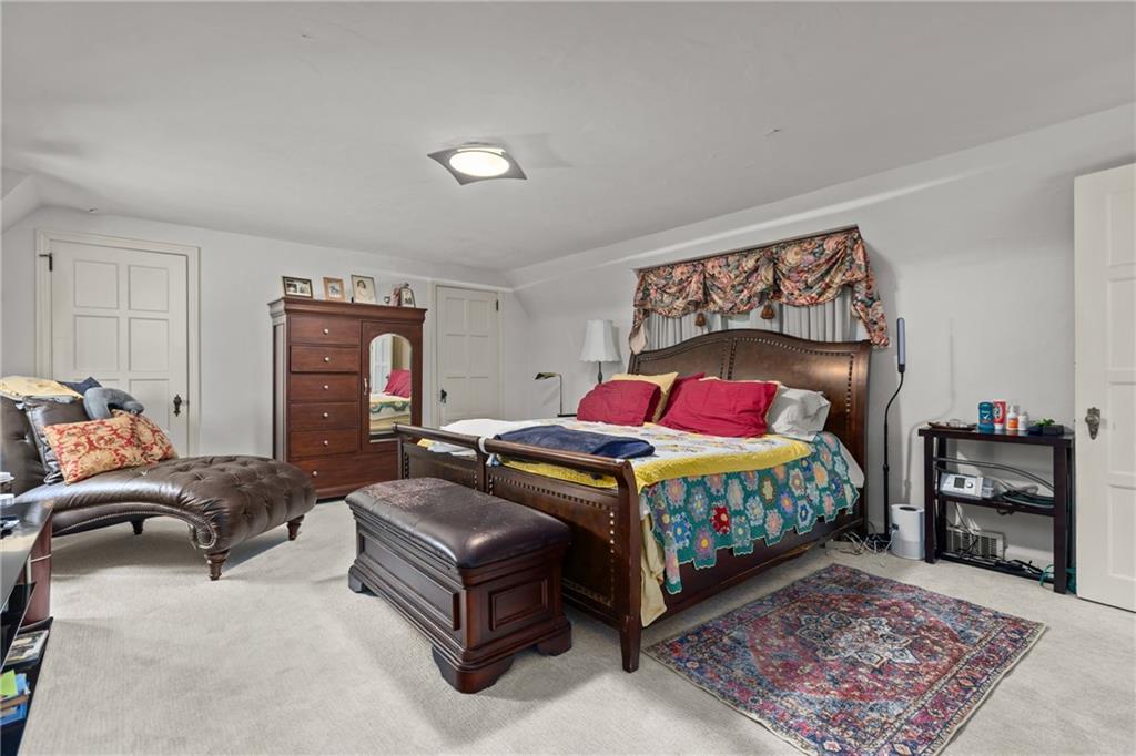 694 Valleyview Road Pittsburgh, PA 15243 - Photo 38 of 50 a bedroom with a bed and a dresser