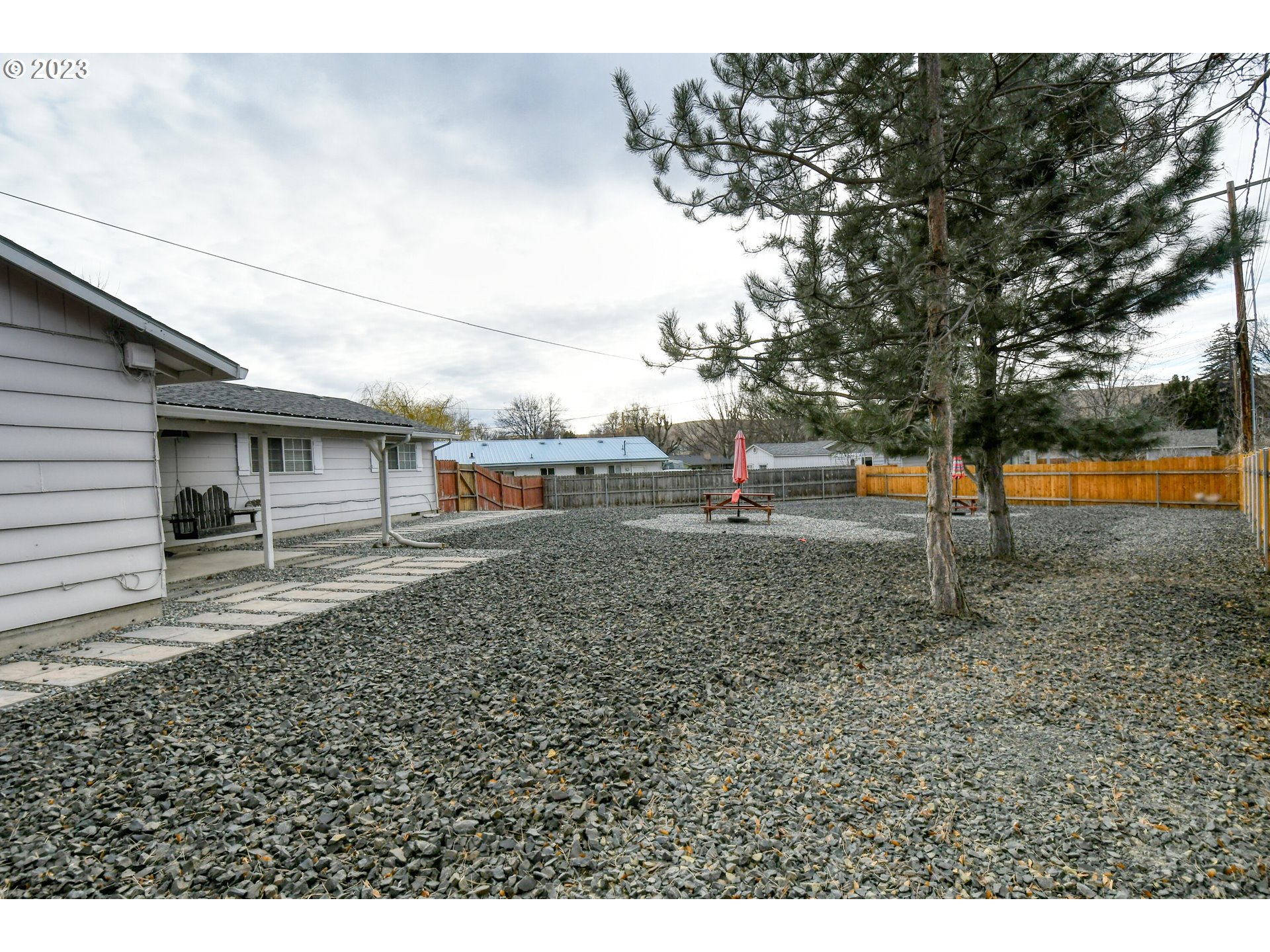 1522 Southwest 40th Place Pendleton, OR 97801 - Photo 29 of 32 a view of a house with a yard