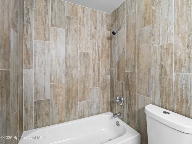 $1,900 | 905 Lisa Drive, Titusville, FL 32780