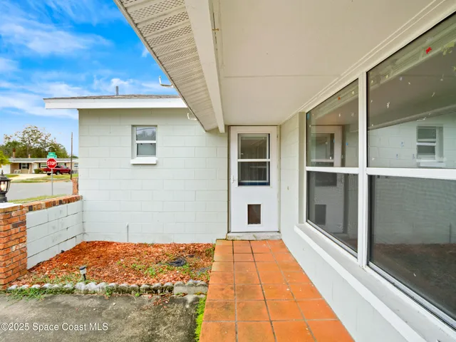 $1,900 | 905 Lisa Drive, Titusville, FL 32780