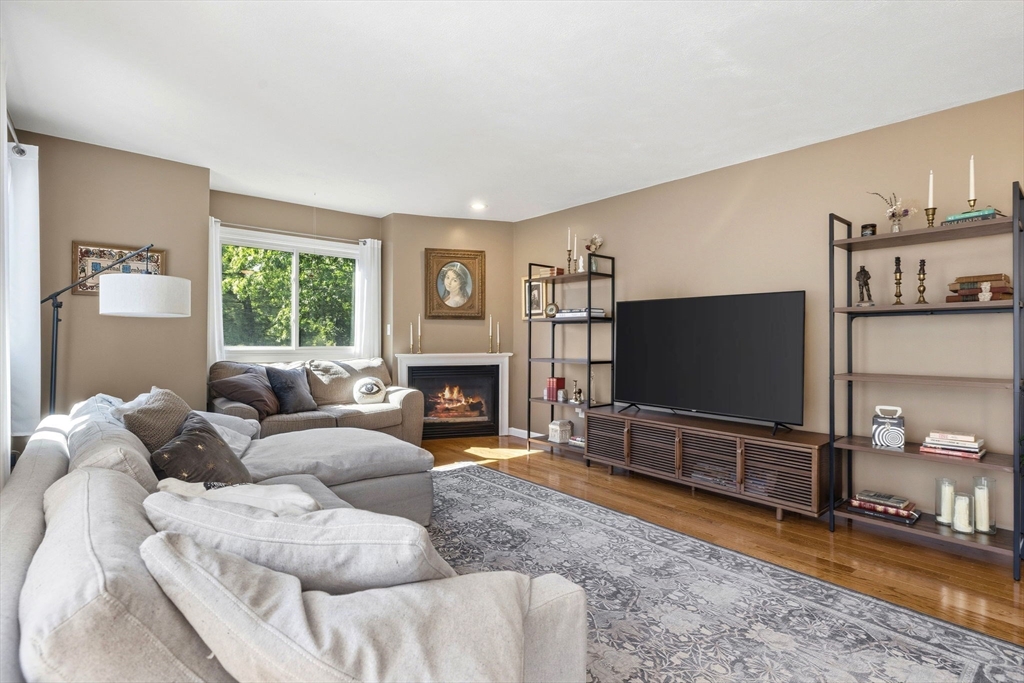 3 Mariners Way, Unit 3 Salem, MA 01970 - Photo 4 of 33