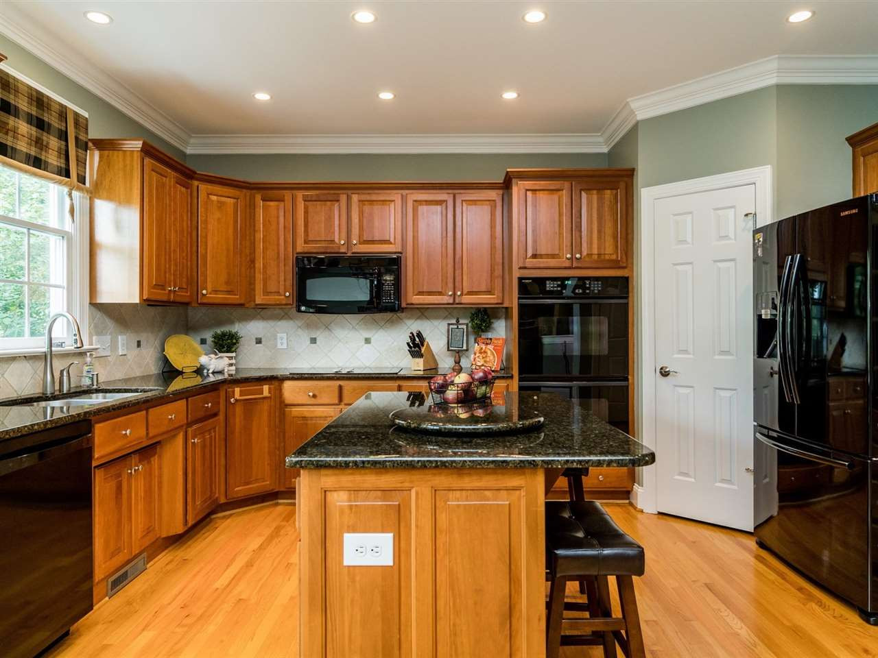 7908 Oneal Road Raleigh, NC 27613 - Photo 6 of 25 Kitchen