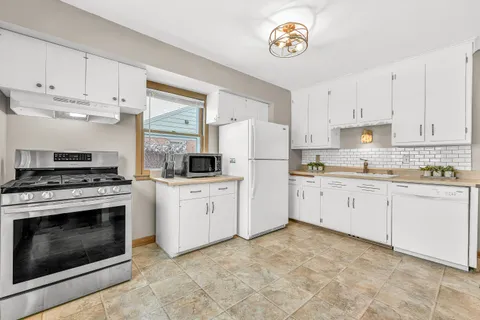 $240,000 | 5648 North Dexter Avenue, Glendale, WI 53209