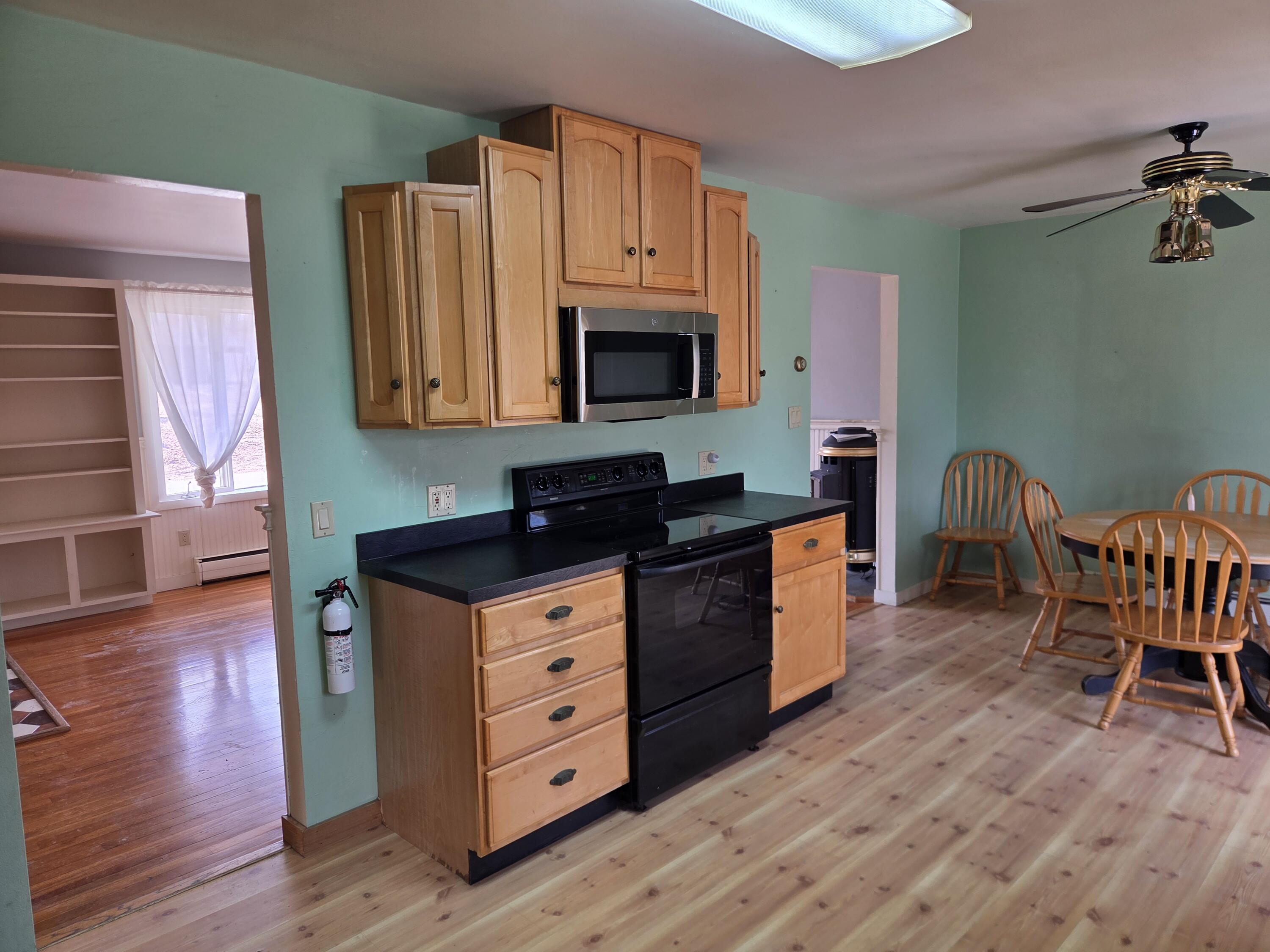 277 Pearl Street Bangor, ME 04401 - Photo 18 of 48 20260402_121234