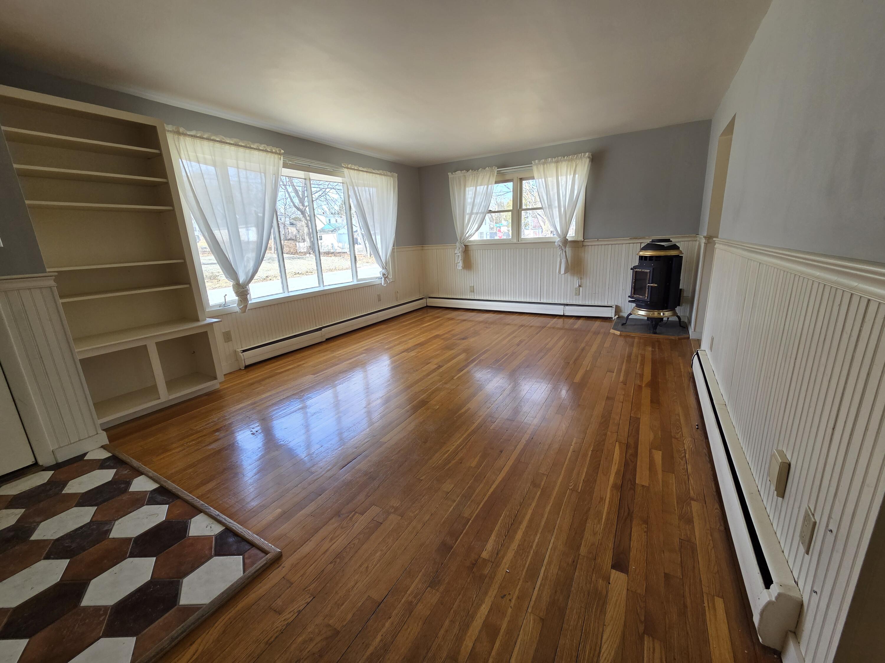277 Pearl Street Bangor, ME 04401 - Photo 31 of 48 20260402_121100