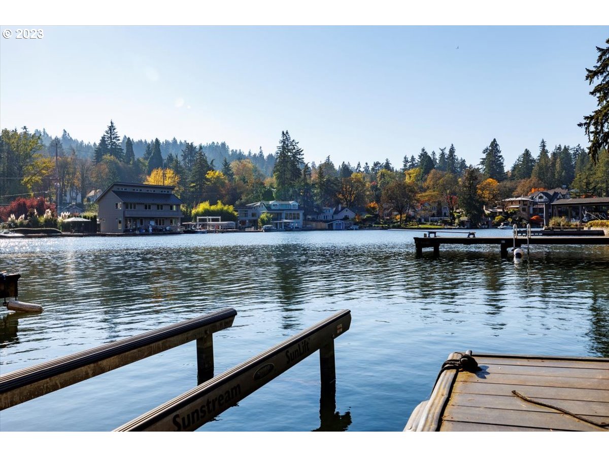 530 Middlecrest Road Lake Oswego, OR 97034 - Photo 32 of 32 Lake Access
