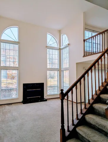 $2,400 | 119 Thistle Court, Schaumburg, IL 60107